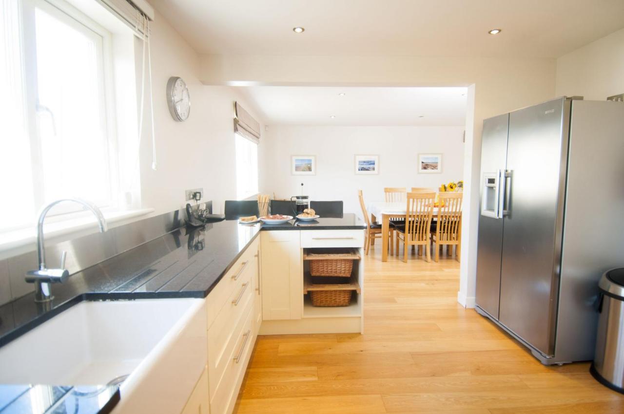 Croyde Ocean Breeze 5 Bedrooms Exterior photo